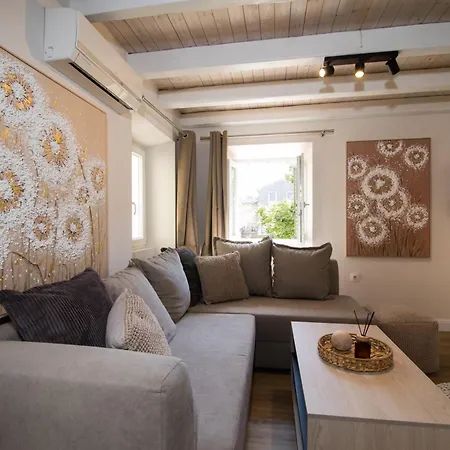 아파트 Alto Residences By Corfuescapes *